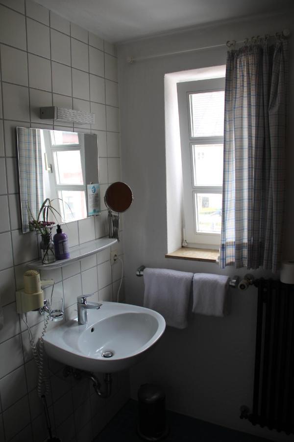 Schildwirtschaft Zum Rothen Ochsen Hotel Laupheim Luaran gambar