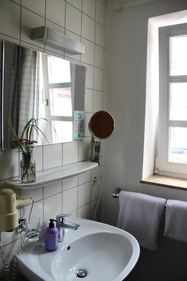 Schildwirtschaft Zum Rothen Ochsen Hotel Laupheim Luaran gambar