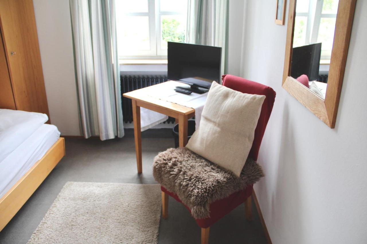 Schildwirtschaft Zum Rothen Ochsen Hotel Laupheim Luaran gambar